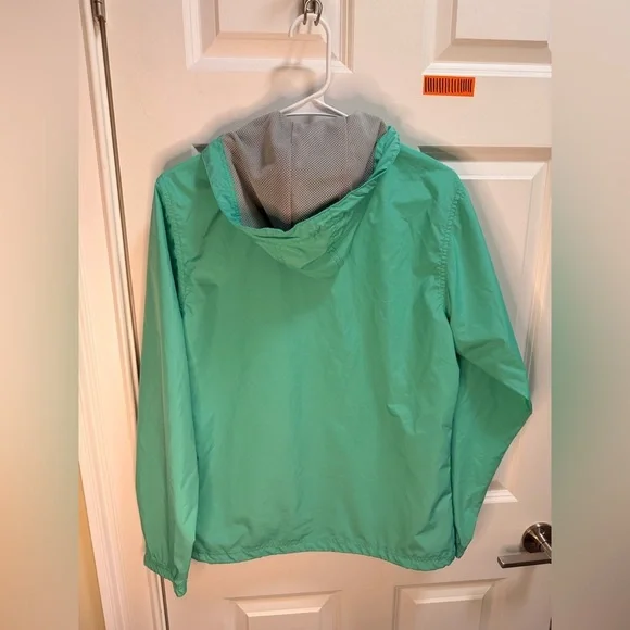 Women’s The Black Dog Lightweight Windbreaker Jacket - Picture 2 of 3